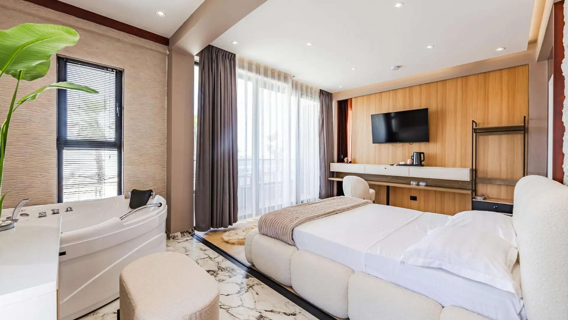****  Verona Boutique Hotel Durres Albania